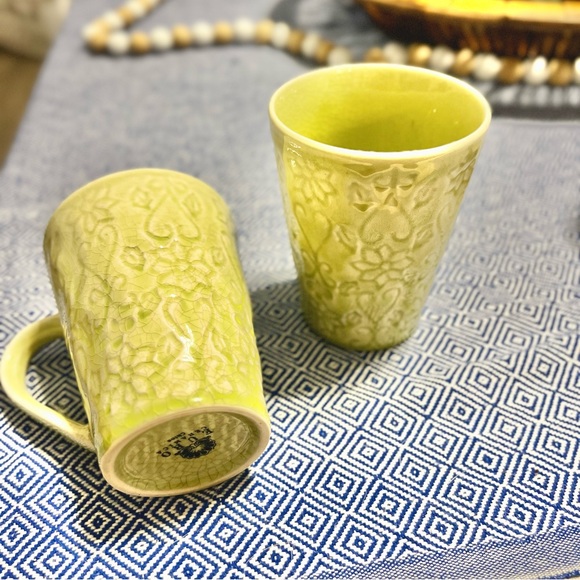 EURO Ceramic Set of 2 Lime Green Flowers Vine ‎ Coffee Tea Mug Cottage Core - Picture 2 of 6